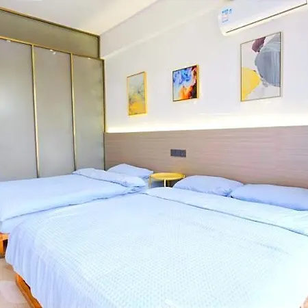 Showbiz Hostel Yangshuo Exterior photo
